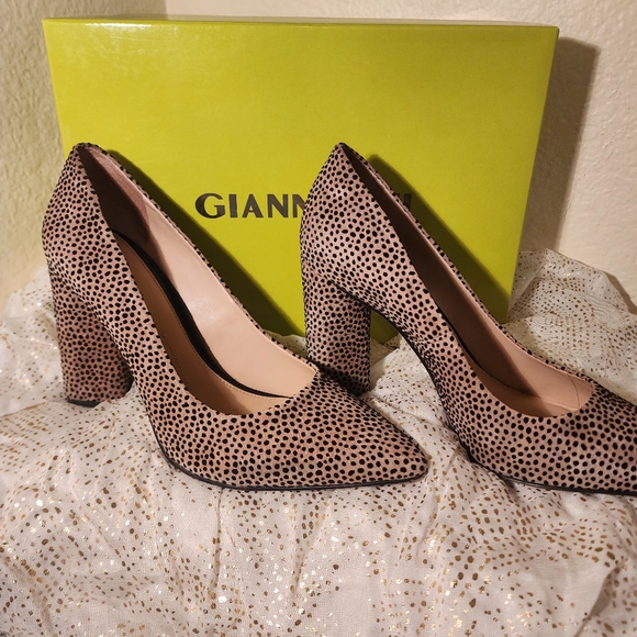 Gianni Bini Kaislie Heel Tan with Black Spots Suede. - Picture 3 of 8